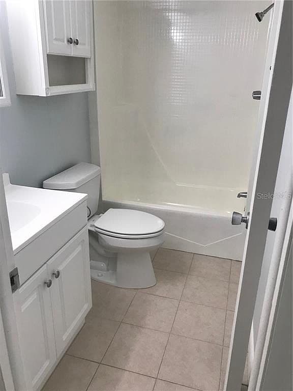 440 Louden Ave — Bathroom